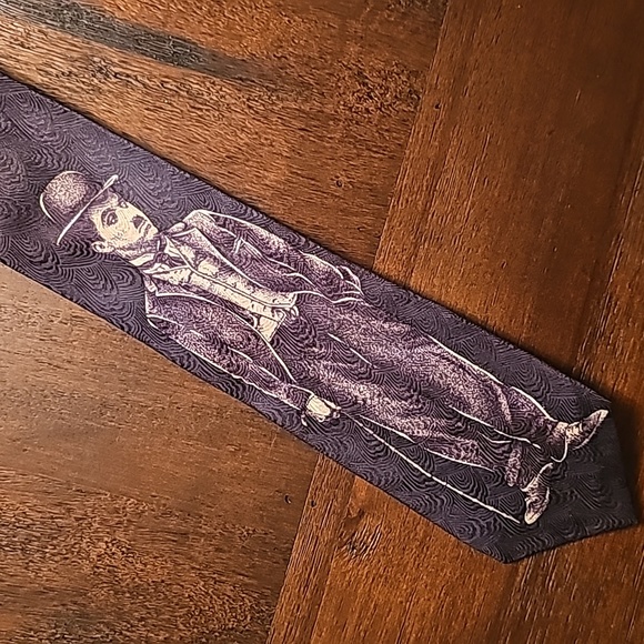 Charlie Chaplin 100% Silk Men's Tie - Picture 2 of 3